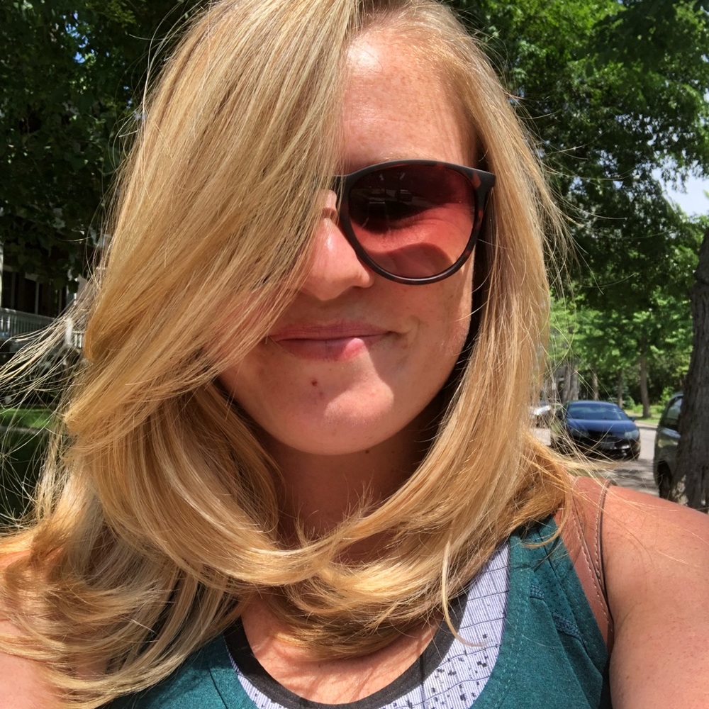 Meet your Posher, Mikaela